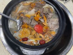 -九寨沟特色牦牛肉汤锅