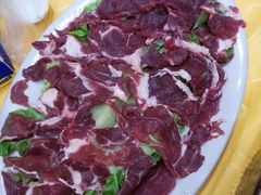 鲜牛肉-濠轩阁特色生蚝火锅(水湾路店)