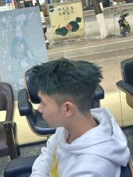 -藤野造型专业烫染接发