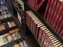 钟书阁-钟书阁(松江泰晤士小镇店)