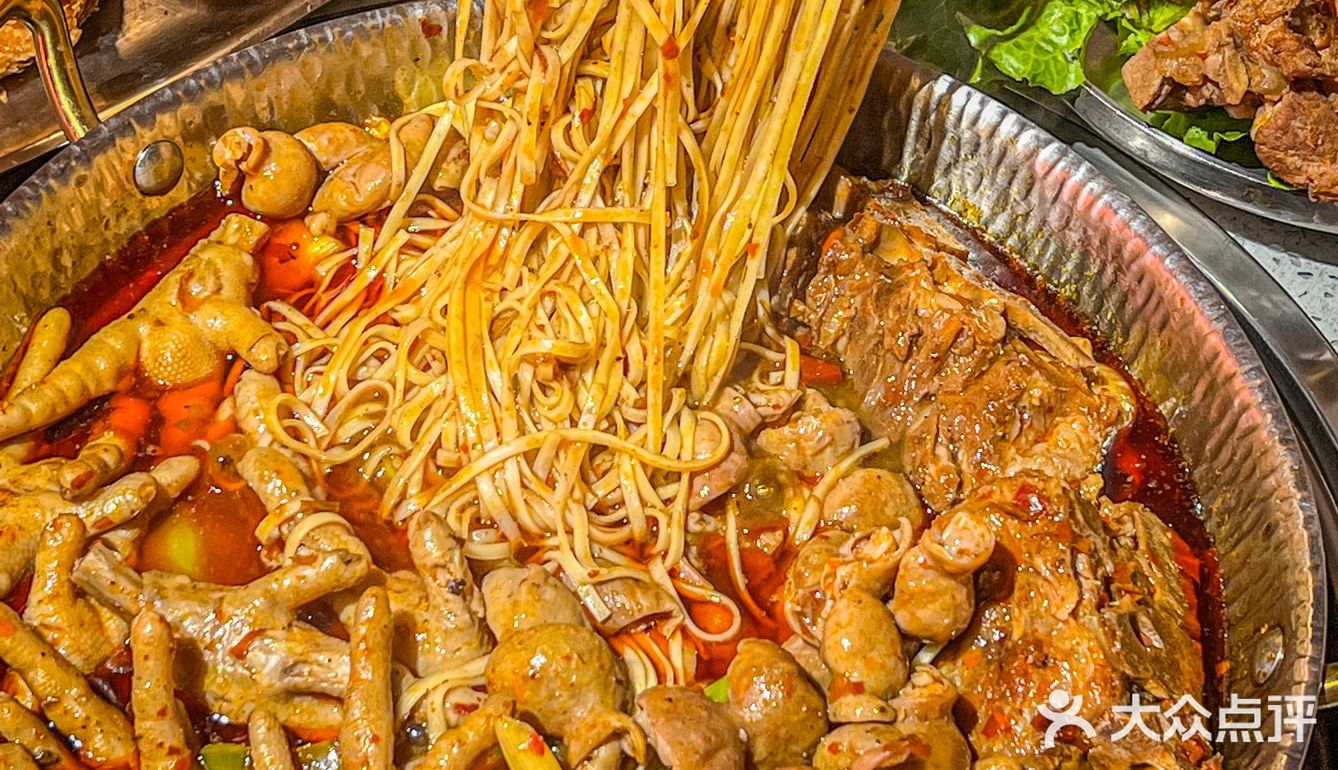 在北京花5块💰点满一桌甜品‼️还能无限续杯