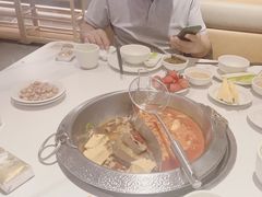 -左庭右院鲜牛肉火锅(环球港店)