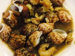 -J Daeng Seafood