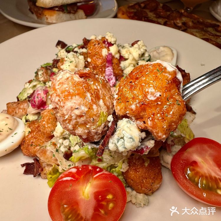 成都这么惊艳的美式西餐厅真不多了…
