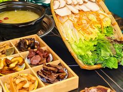 -野菌皇海景野生菌火锅(滨海大道店)