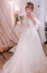 -红馆妆造(中央大街店)