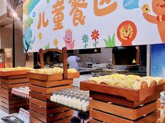 -陆地游轮西山温泉号