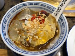 -沪小二炭火蛙锅(淮海中路美食不夜城店)