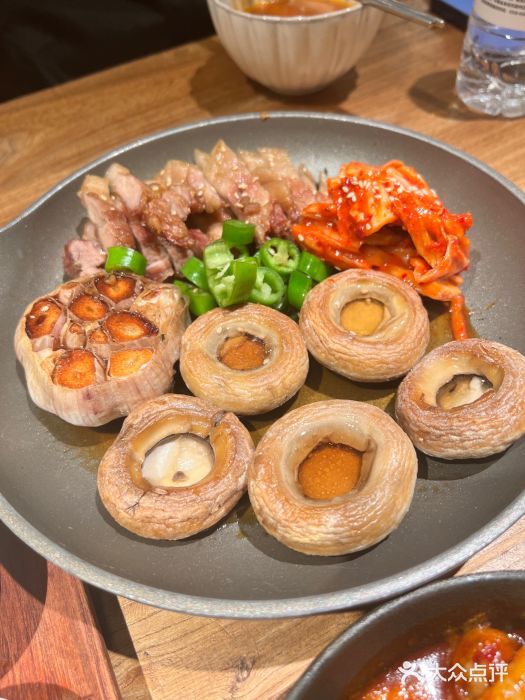 TAIFORKS 大福食堂·山葵烤肉料理·拌饭(宝安店)意式鳀鱼酱碳烤黑猪肉图片