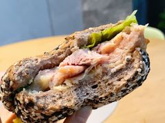 蛋香鸡腿肉贝果-Tims天好咖啡(江干万象城店)