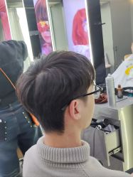 -藤野造型烫发染发