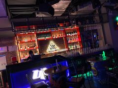 -UP嘻哈酒吧(粉巢店)