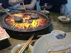 -渝嘴小老弟老火锅(华新村店)