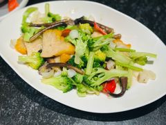 -五谷丰登农家院·地道胶东菜·海鲜烧烤(威海店)