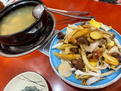 -菌之家·专业纯野生菌火锅·特色炒菌