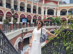 -佛罗伦萨小镇广佛名品奥特莱斯(疏港路店)