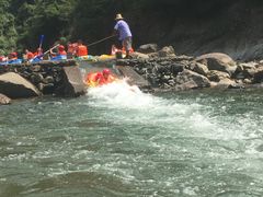 景点-安吉龙王山峡谷漂流