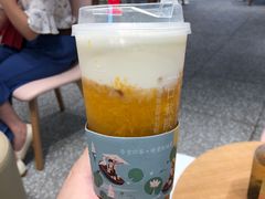 -奈雪的茶(湖滨银泰in77C区PRO店)