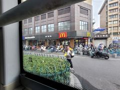 -麦当劳(南京五龙店)