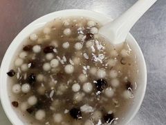 -芳婆糕团店(王府大街店)