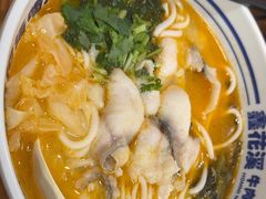 -鑫花溪牛肉米粉(凤凰街创始总店)