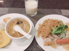 -安徽饭店·白鹭阁自助餐厅(梅山路店)