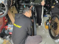 -道路口单车爱瓦士dahon大行