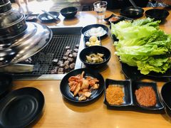 -肉甲韩国木炭烤肉(新壹街1店)