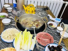 -乳仔牛牦牛汤锅 烤羊排(松潘古城店)