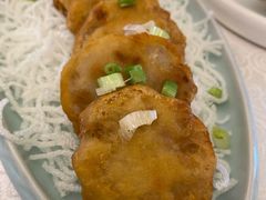 香煎鹅肝藕饼-悦湖公馆