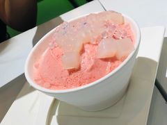 士多啤梨椰果冰-聪嫂私房甜品(旺角二店)