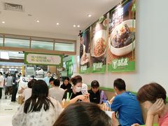 -百春原湖南牛肉粉(百联世纪店)