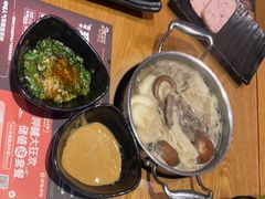 -呷哺呷哺(普陀乐购真北店)