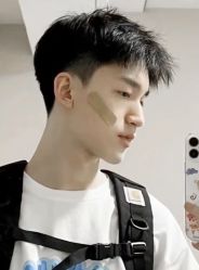 -禾曼造型