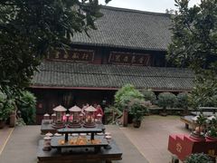 -峨眉山报国寺