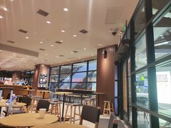 -星巴克(上海虹桥新天地二店)