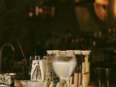 -Shift cocktail bar鸡尾酒吧