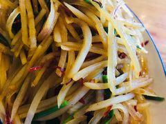 酸辣土豆丝-香满园春饼·家常菜(东大桥店)