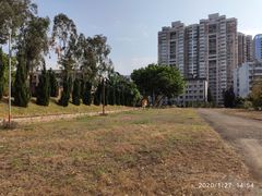 -粤军第一师诸先烈纪念碑-停车场