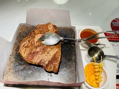 安格斯厚切岩烧牛排-杯子红牛排(创意产业园店)