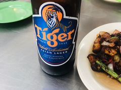 -明记烧鱼美味店