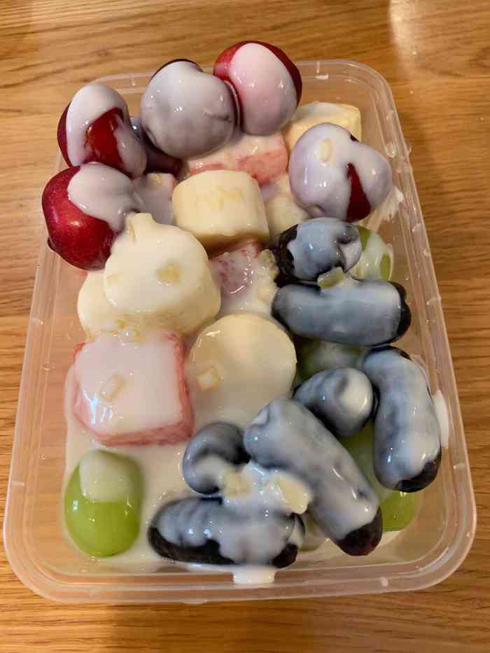 爱尚水果捞(政法大学店)-"新开的一家店,刚好碰上开业优惠68折,就.