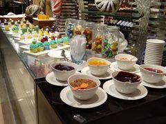 自助取餐区-美食汇自助餐厅(兰州万达文华酒店)