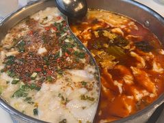 -德林酸菜鱼火锅(南丹店)