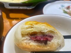 云南现烤鲜花饼-老滇山寨•云南特色菜•地方菜•民族风情歌舞表演(金碧店)