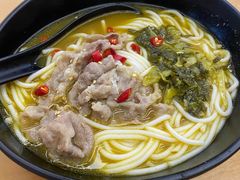 酸汤肥牛粉-三千粉牛肉米粉(来客茂店)