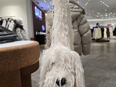 -URBAN REVIVO(上海中庚漫游城店)