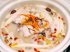 -三人行骨头王火锅(长寿店)
