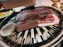 -草家酱蟹炭火烤肉店(珲春南路一店)