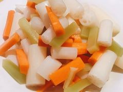 酸辣开胃藕尖-缪氏川菜(丰盛町店)